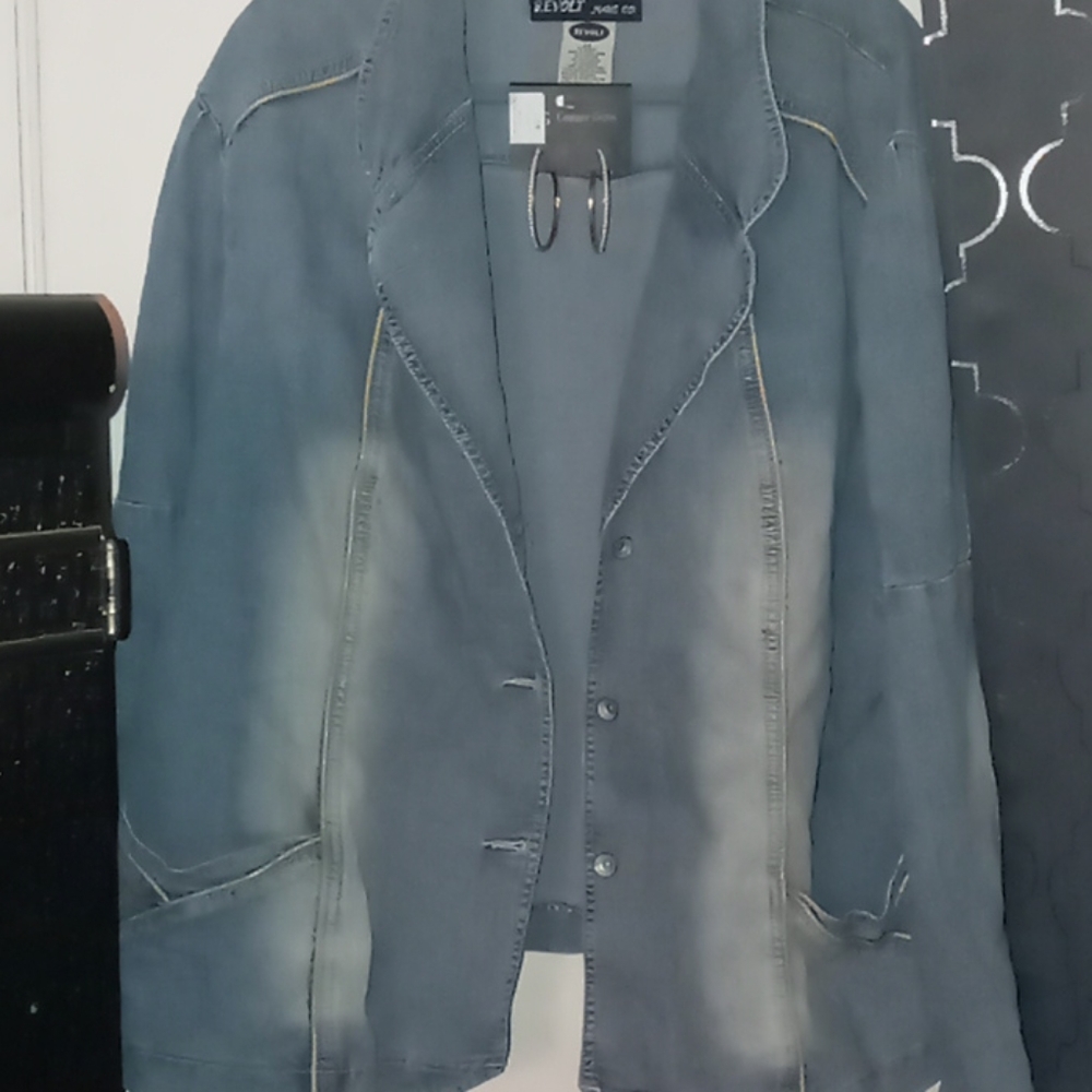 Jacket - Picture 2 of 3